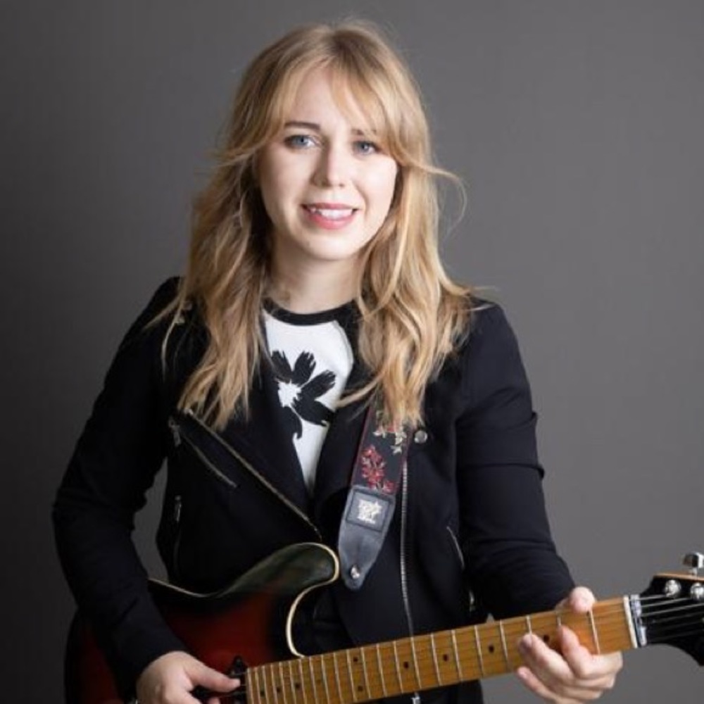 Meet your Posher, Julia